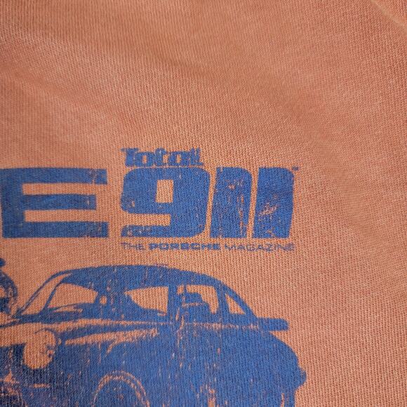 Total 911 Porsche Magazine Sweatshirt Mens Small Medium Urban Outfitters (1055) - Picture 3 of 7